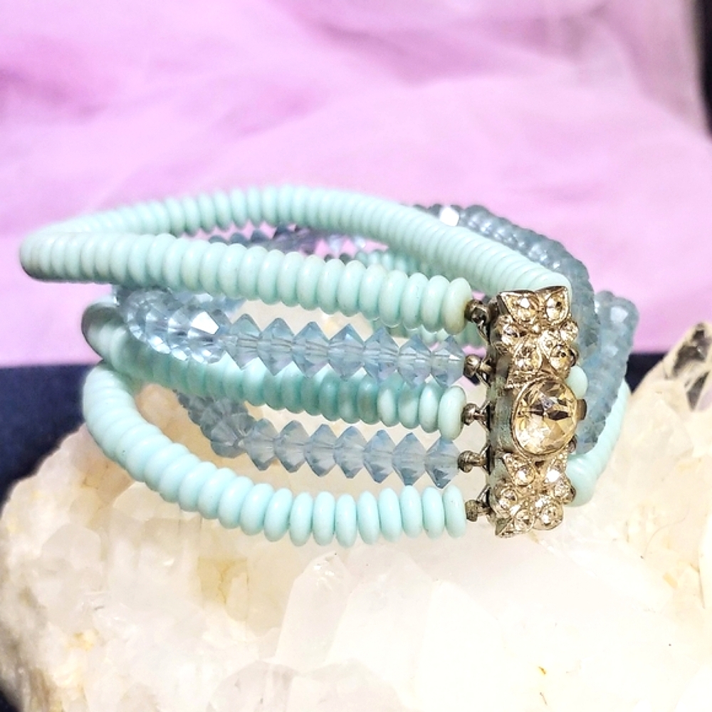 Unique Vintage Blue Shades Glass Bead Bracelet Rhinestone Clasp